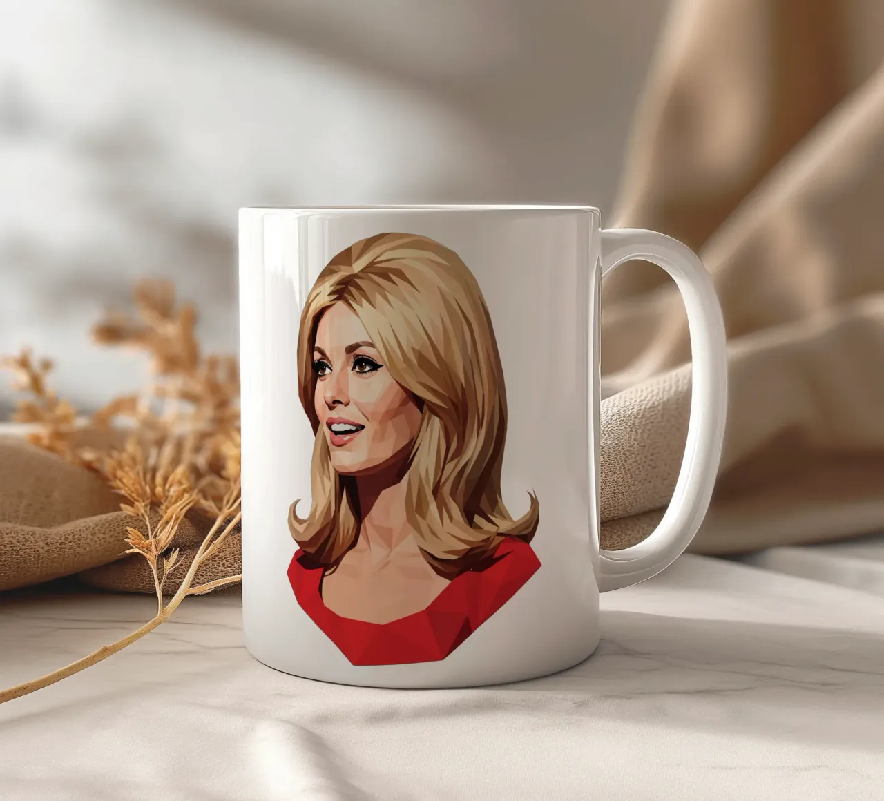 Sharon Tate Lowpoly tazza in ceramica da Low Profile