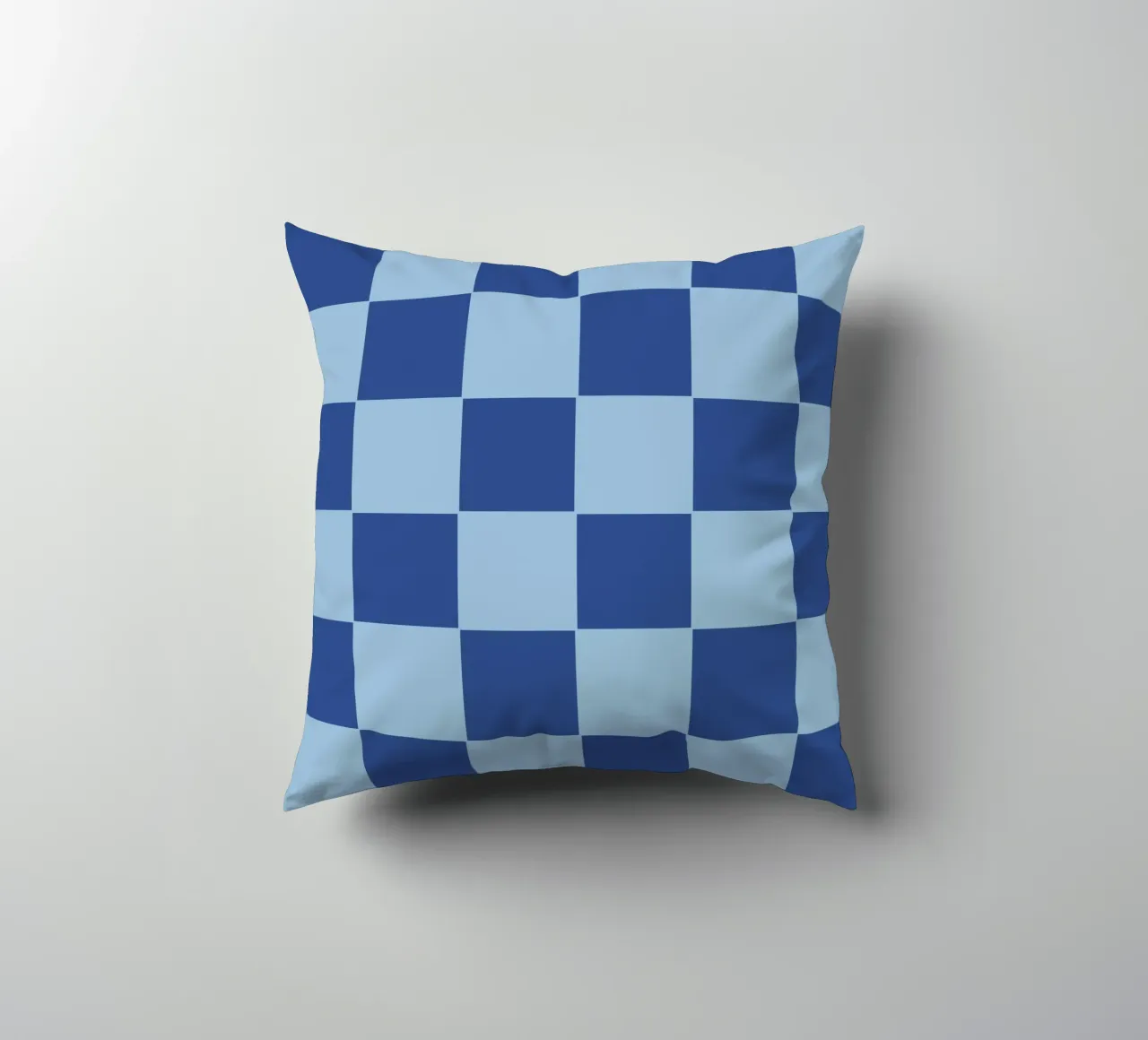 Blue bold eclectic checks cuscino da TijanaArtStudio88