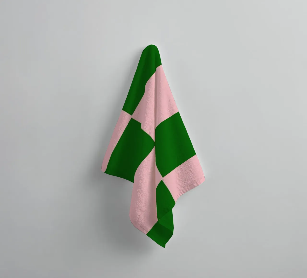 Purple Emerald Green Bold Eclectic Checks asciugamano da bagno da TijanaArtStudio88