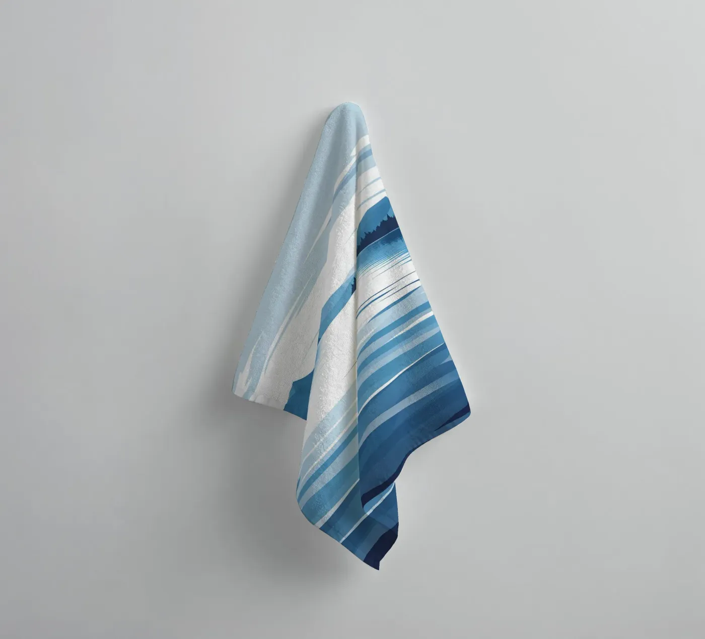 Lake reflection badhanddoek van LIFESTYLE OBJECTS