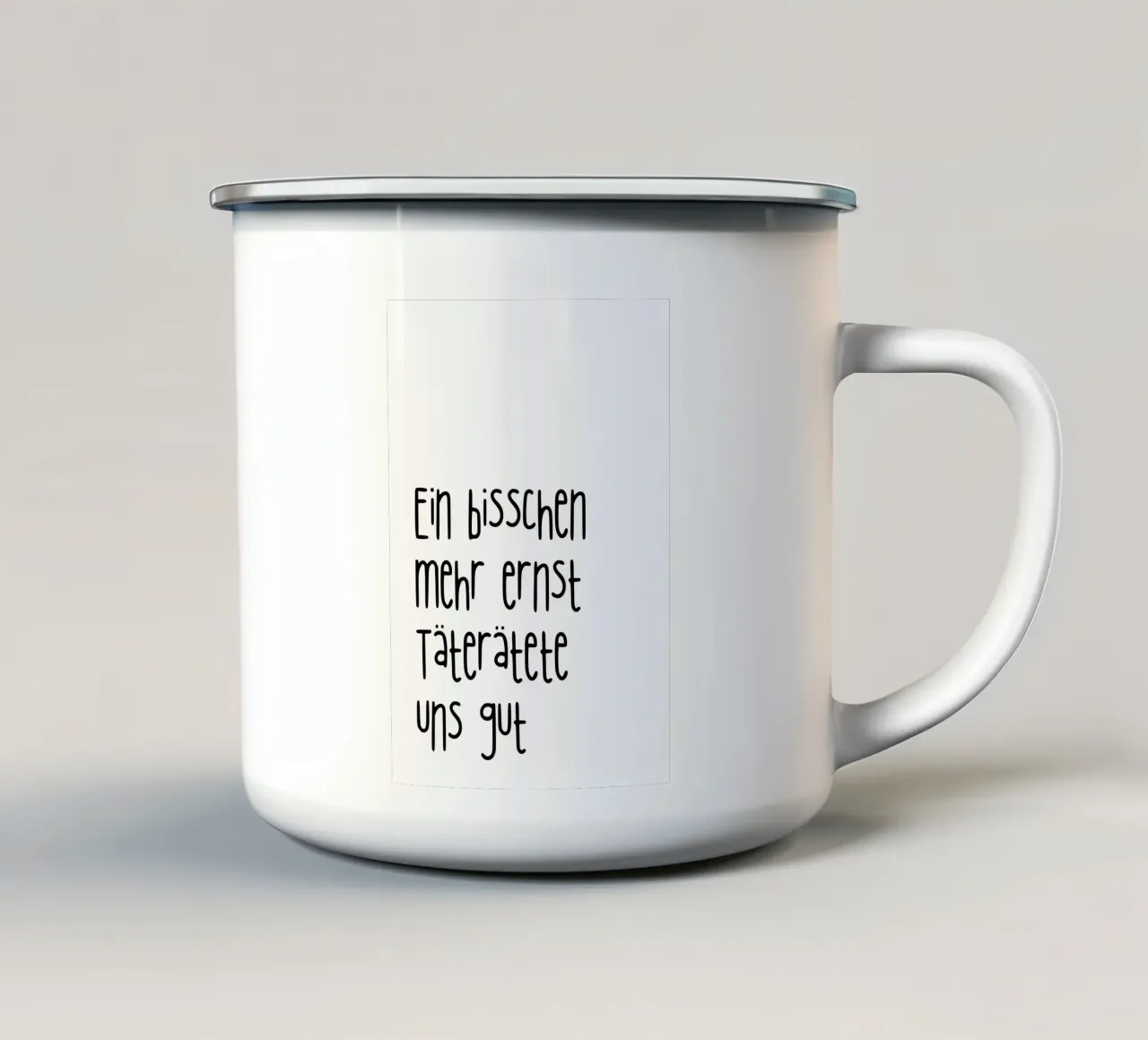 Un po' più di serietà ci farebbe bene tazza in smalto da PurePeachStudio