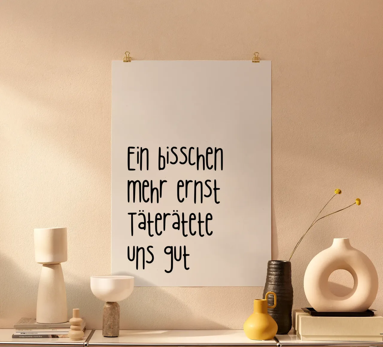 Un peu plus de sérieux nous ferait du bien poster de PurePeachStudio