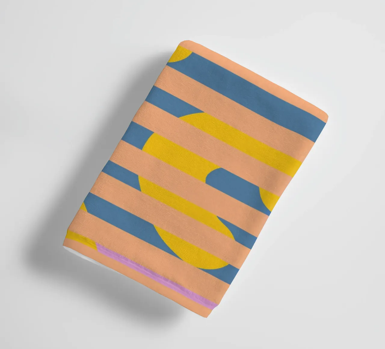 Banane hinter Gittern Handtuch von Little Dean