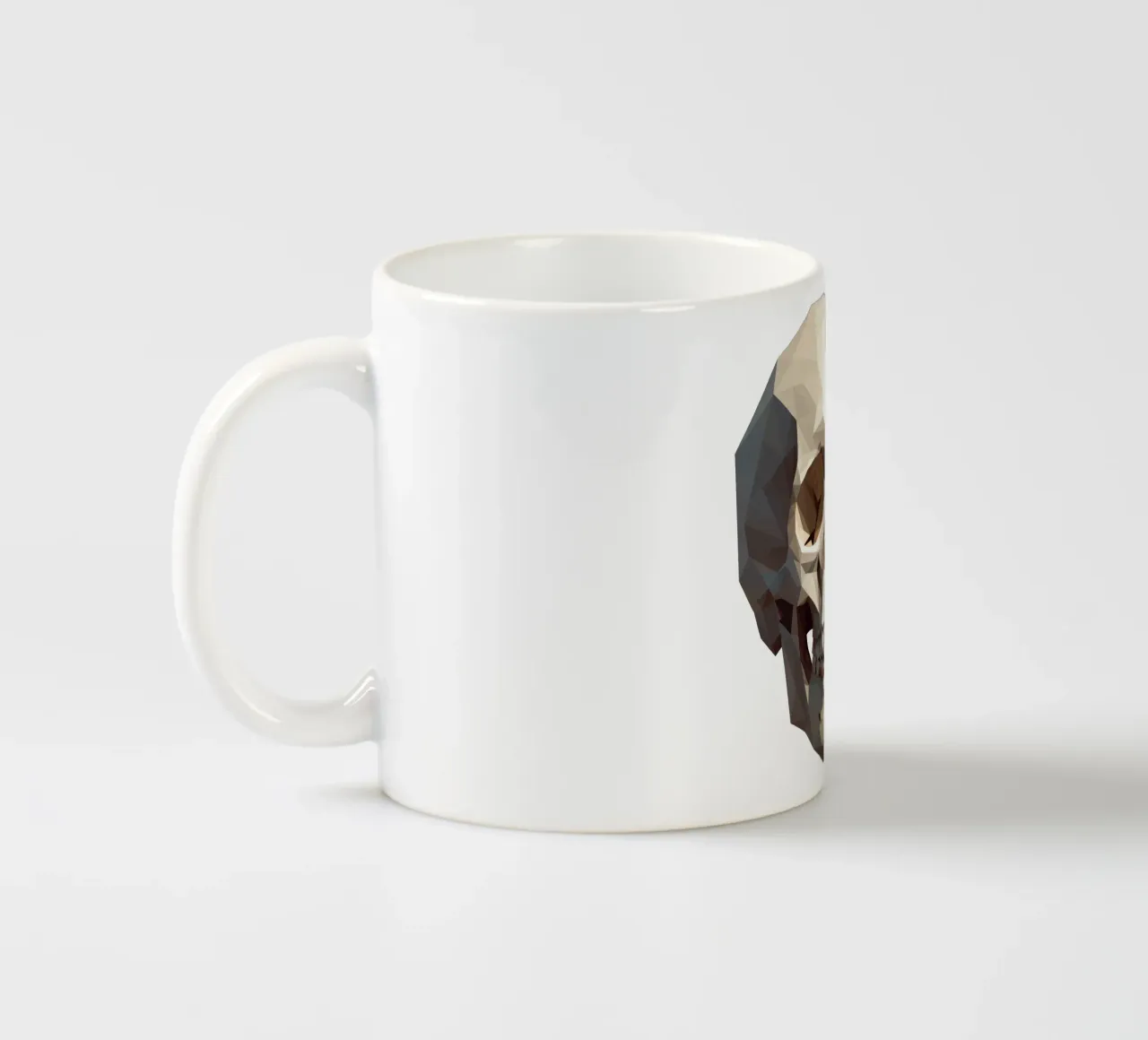 Cranio di uno scheletro con sigaretta accesa tazza in ceramica da Low Profile