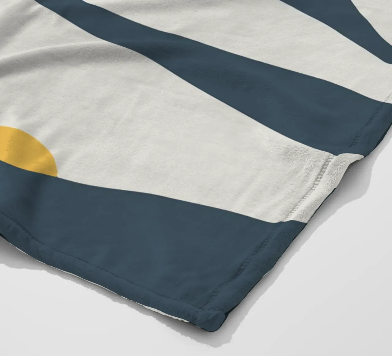 Sonnenphasen Fleecedecke von Little Dean