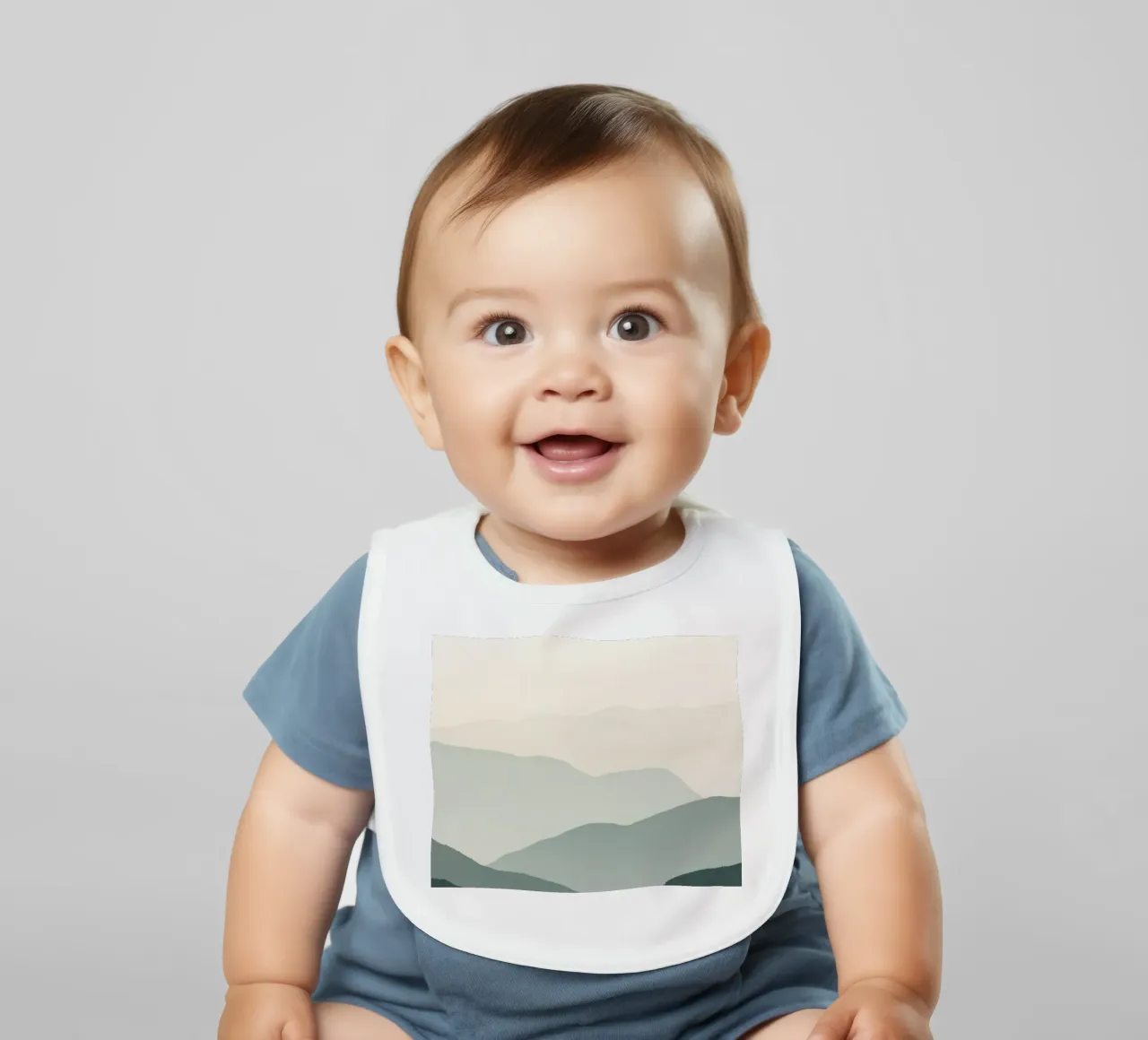 Aquarel gelaagde bergketens baby slabbetje van DesignDoodle