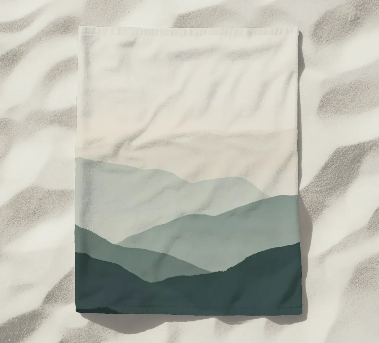 Watercolor Layered Mountain Ranges telo mare da DesignDoodle