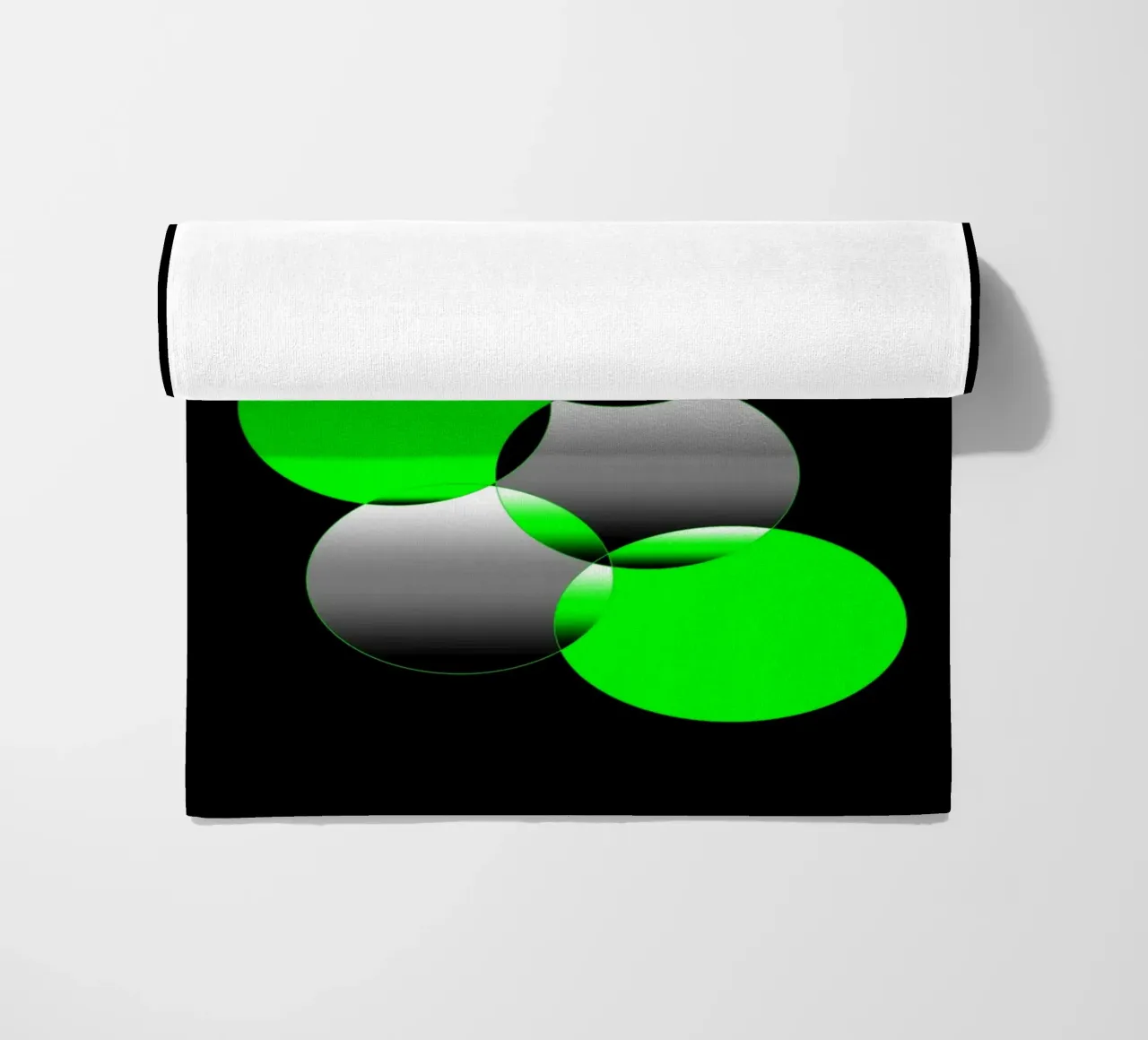 Design verde e nero con cerchi telo mare da BenCoStyle