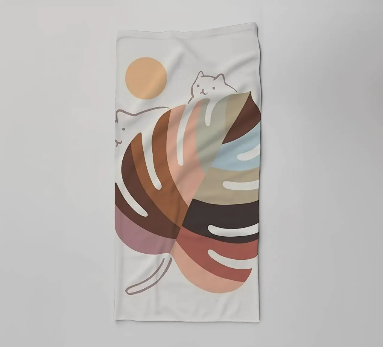 cat climb on color leaf asciugamano da bagno da Keyn