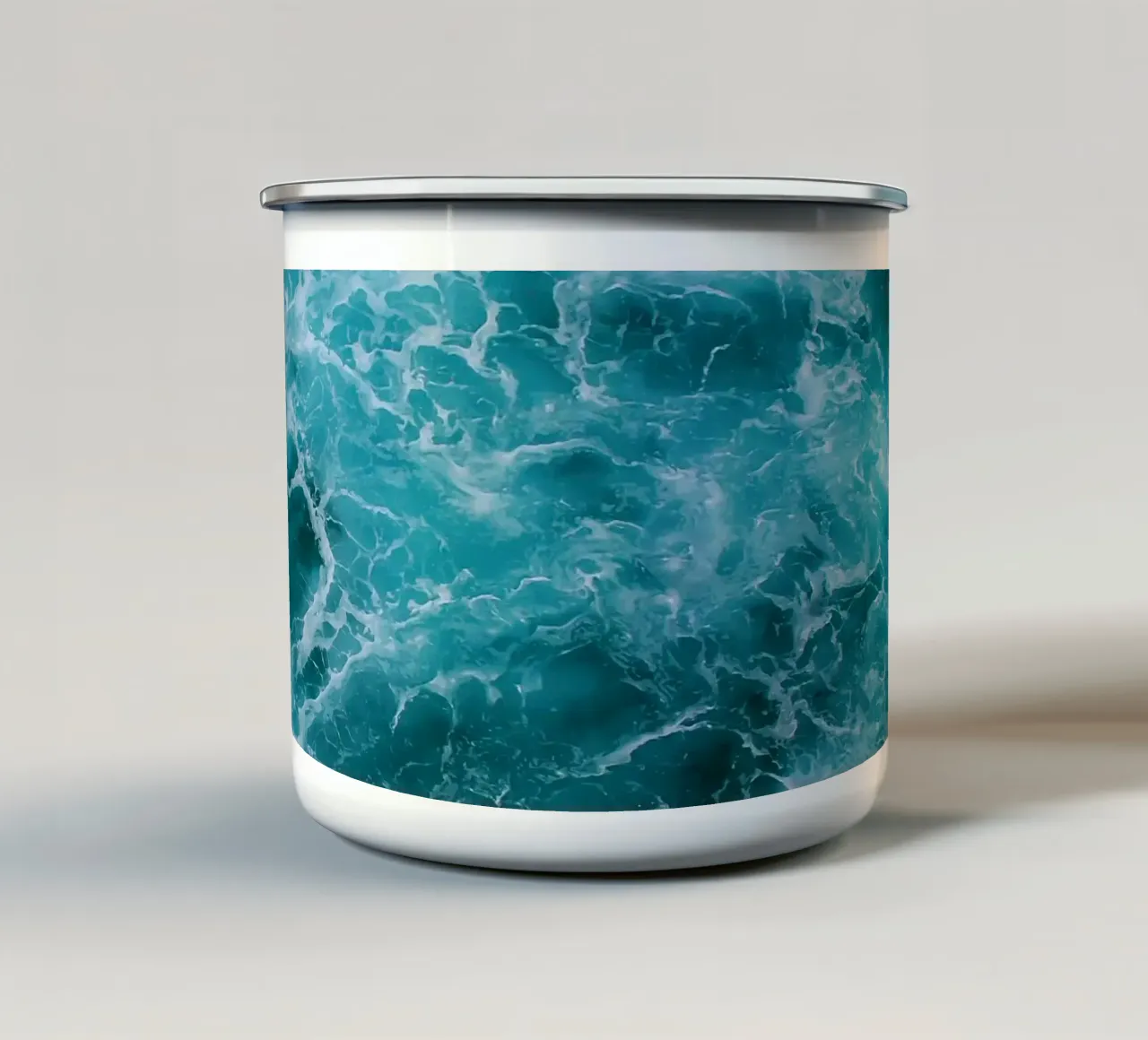 Blue Sea tazza in smalto da Vivi Nicolin