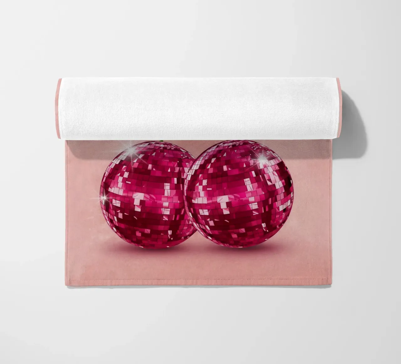 Disco Cherry telo mare da Attaboy Dsgn