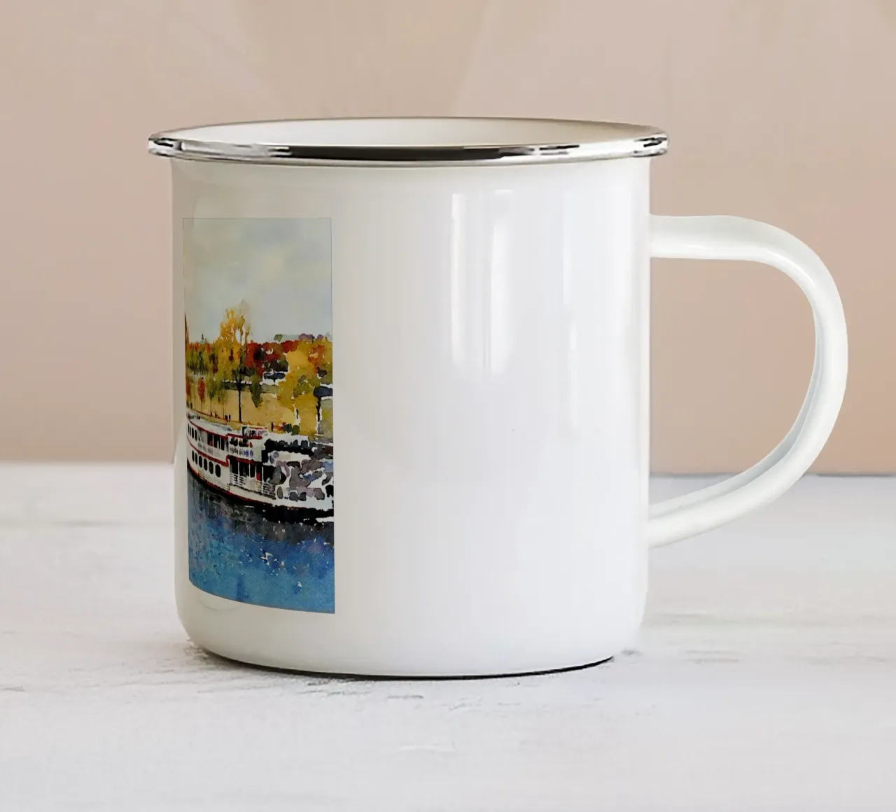 A Parigi tazza in smalto da Massimo Frascogna