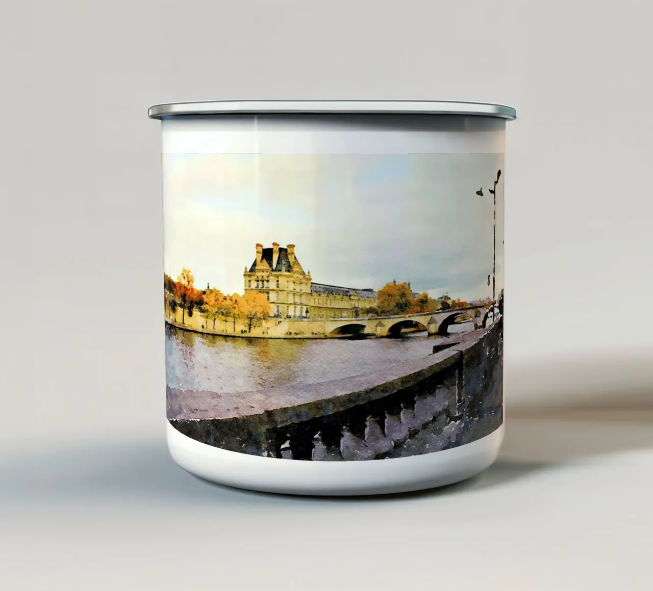 A Parigi tazza in smalto da Massimo Frascogna