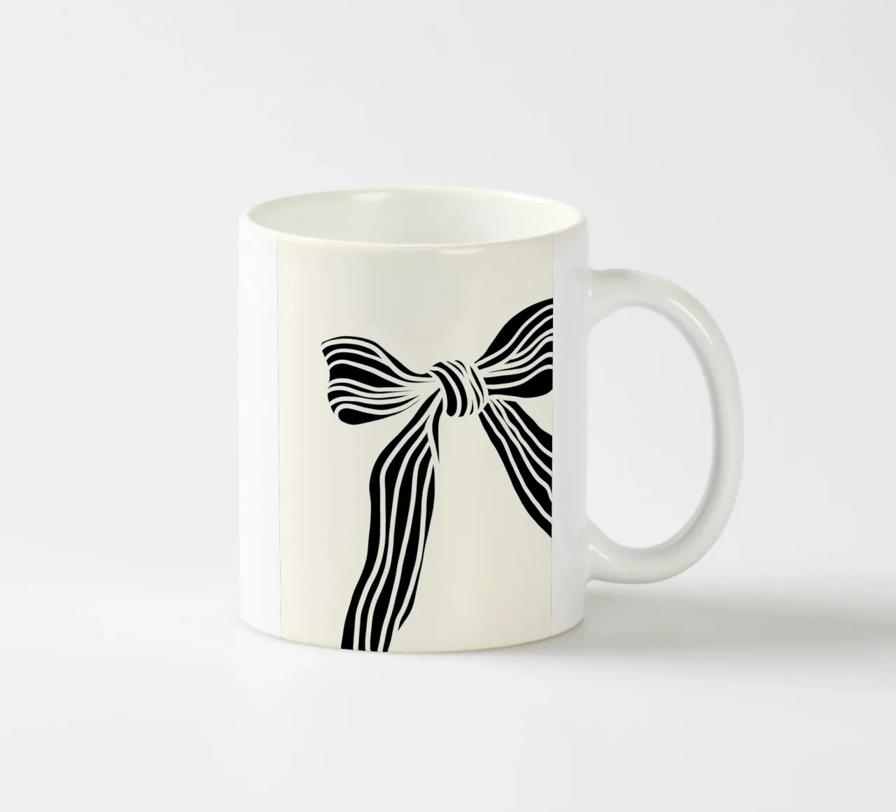 Black Bow on White tazza in ceramica da TijanaArtStudio88
