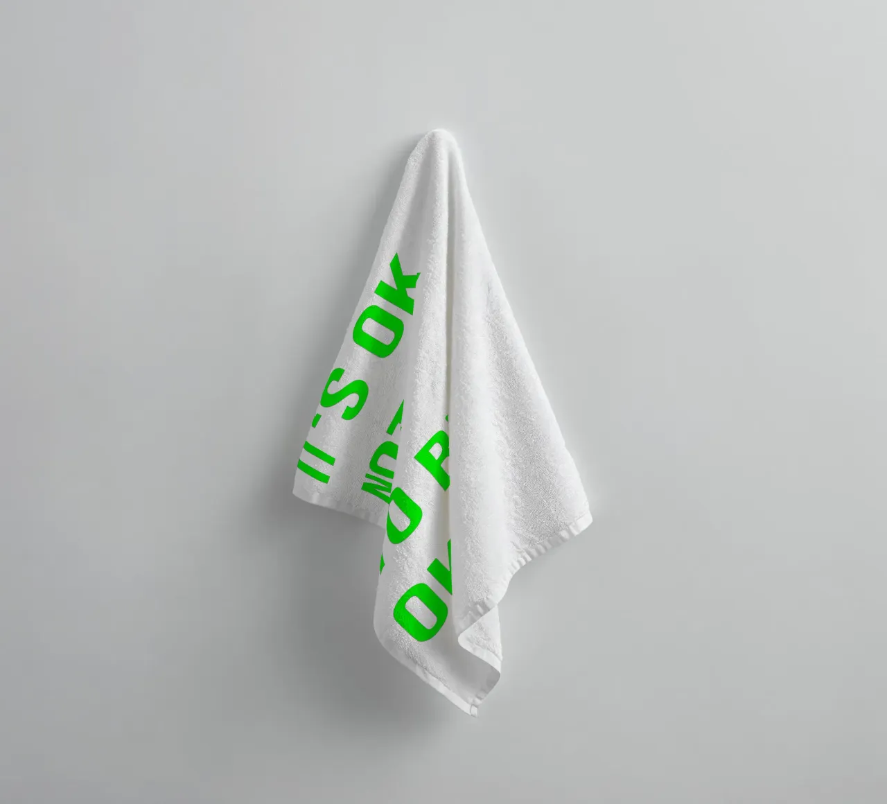 It‘s ok not to be ok (in 4 Farben erhältlich) asciugamano da bagno da FRICKE DESIGN
