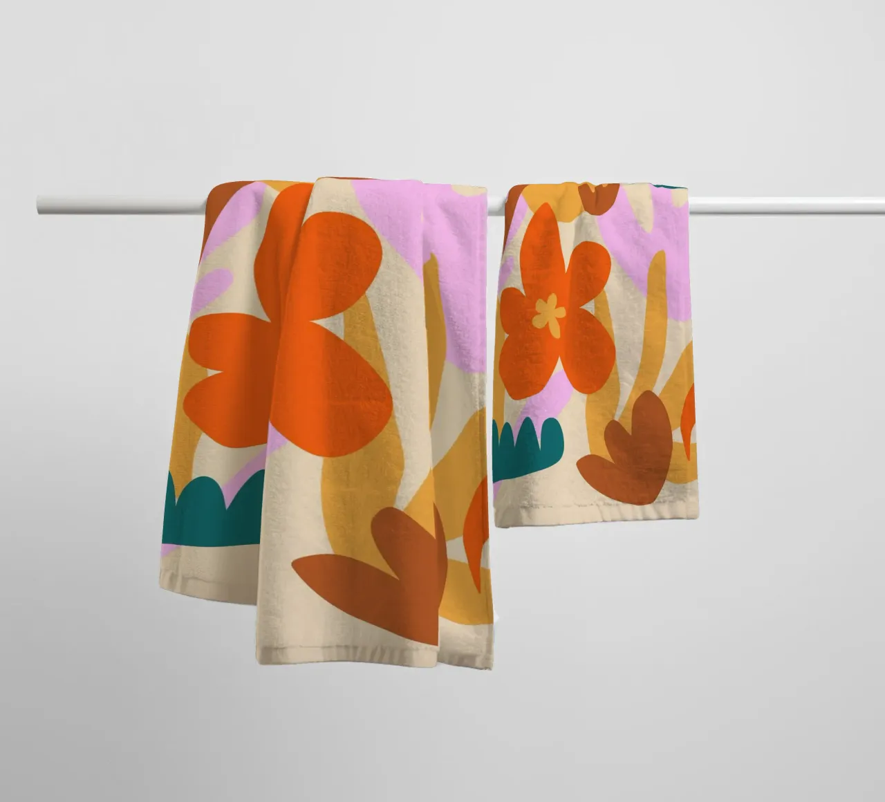 Felice autunno floreale asciugamano da bagno da Kim Hubball Studio