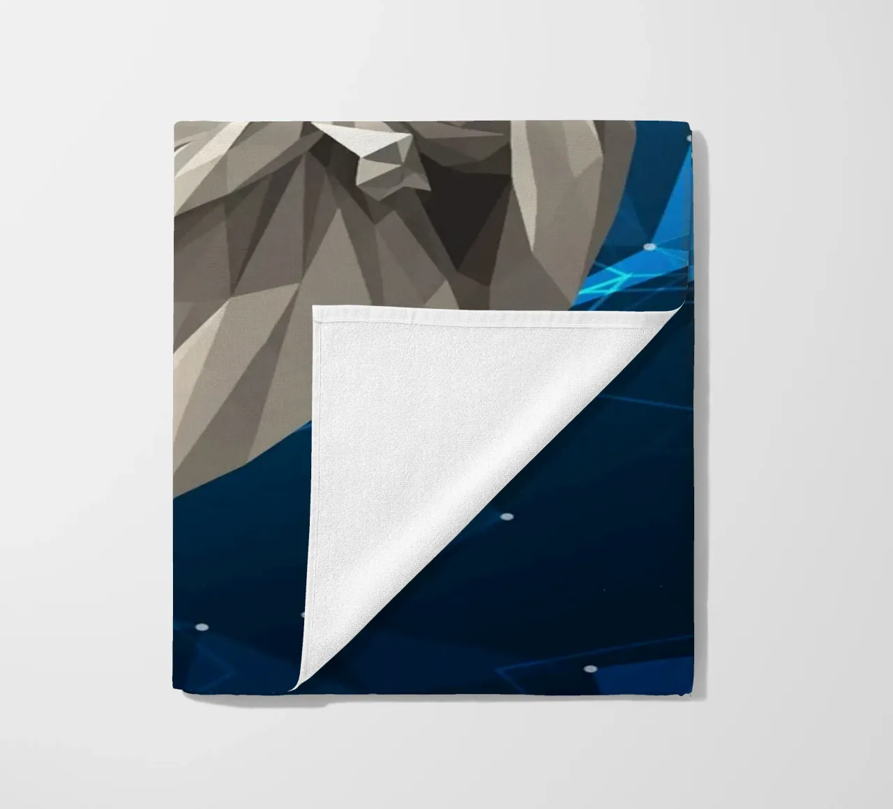 Statua dell'angelo Anima Benedetta Lowpoly telo mare da Low Profile