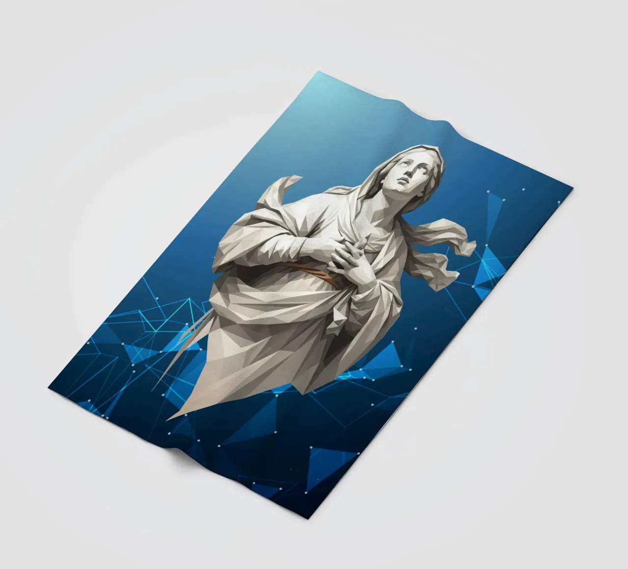 Statua dell'angelo Anima Benedetta Lowpoly coperta in pile da Low Profile