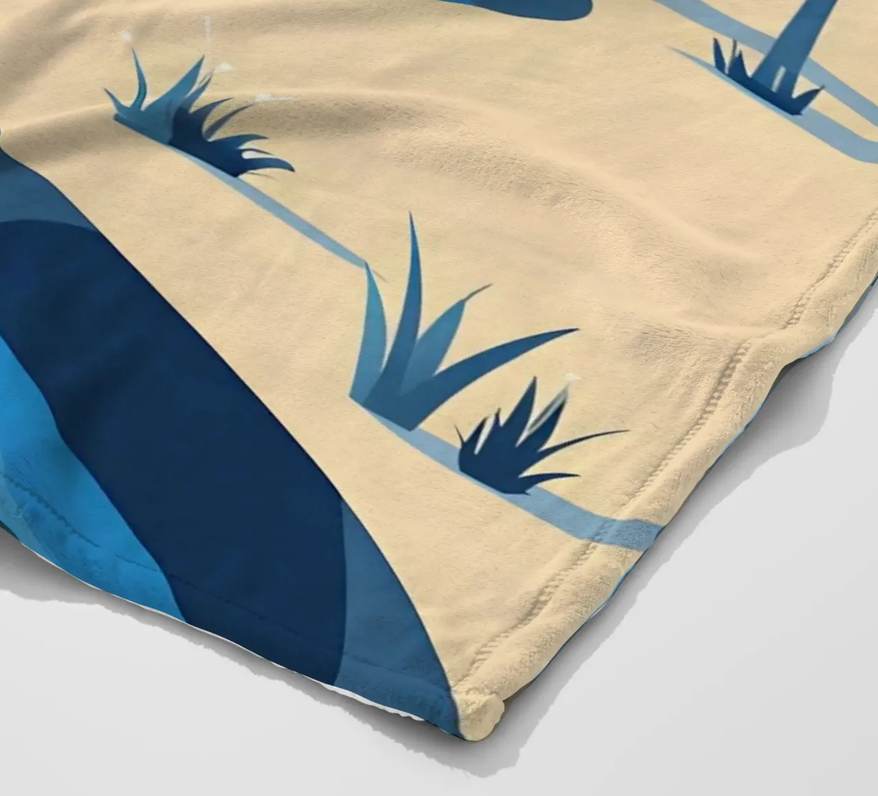 Curva del fiume coperta in pile da LIFESTYLE OBJECTS