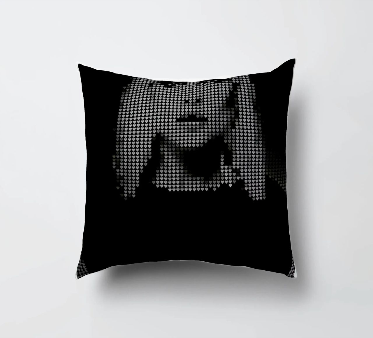 Heart Of (Black Version) cuscino da Robotic Ewe