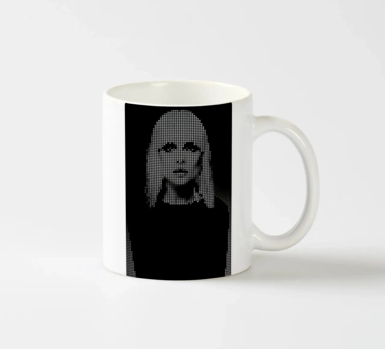 Heart Of (Black Version) taza de cerámica de Robotic Ewe
