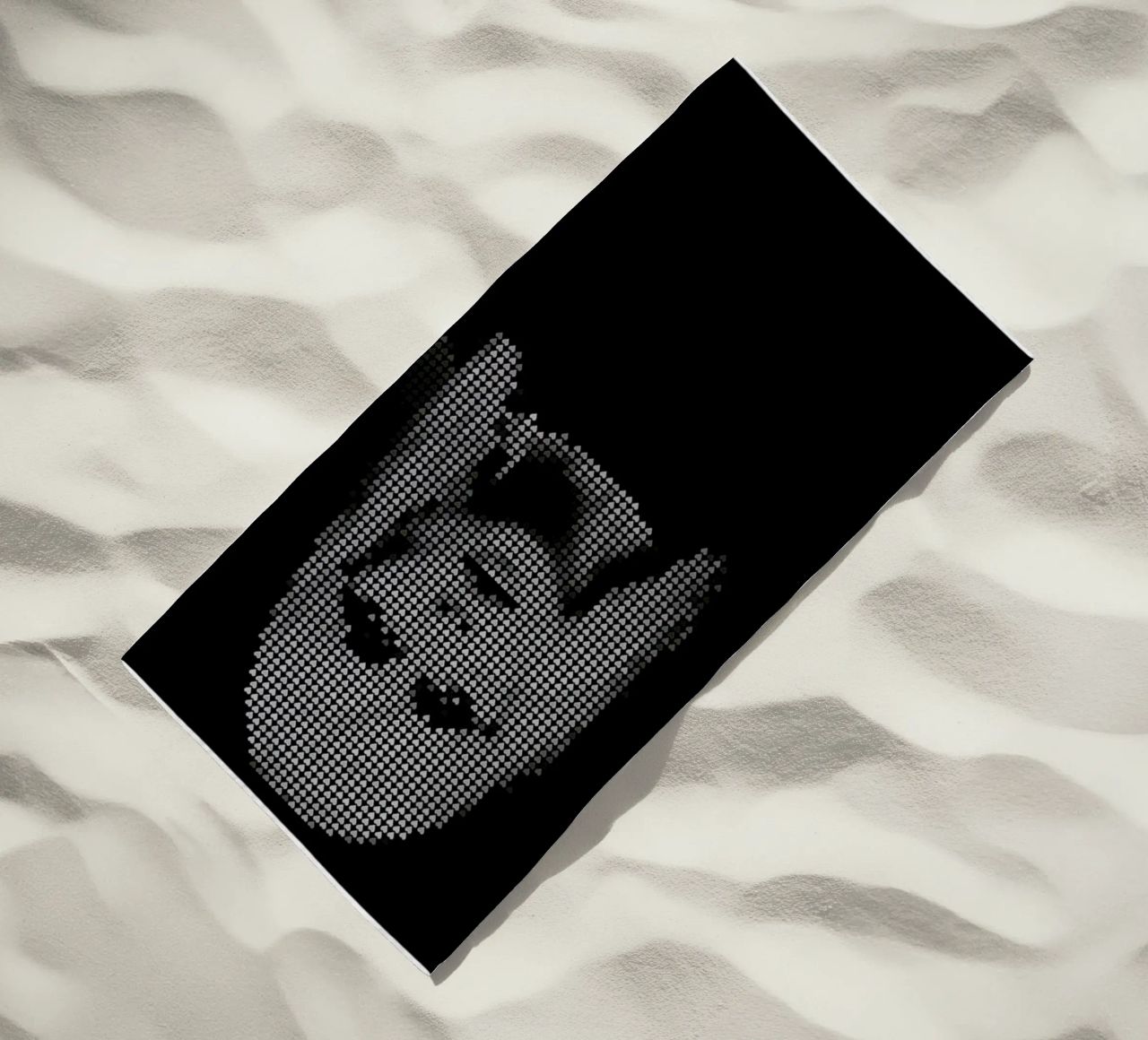 Heart Of (Black Version) telo mare da Robotic Ewe