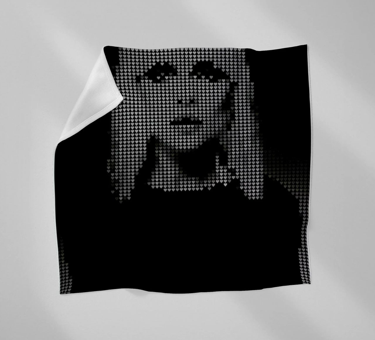 Heart Of (Black Version) coperta in pile da Robotic Ewe