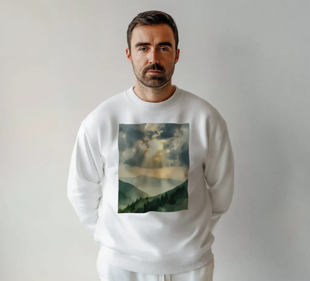 Paesaggio montano con raggi di sole felpa da DesignDoodle