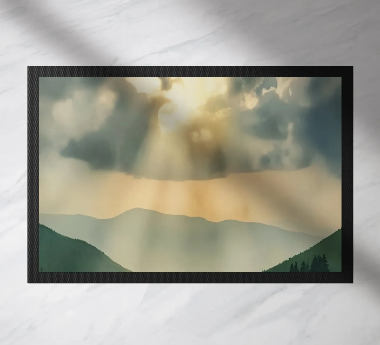 Paesaggio montano con raggi di sole zerbino da DesignDoodle