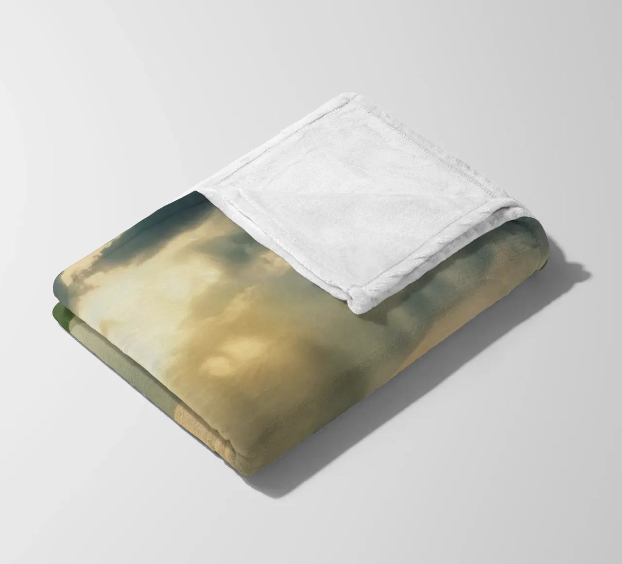 Paesaggio montano con raggi di sole coperta in pile da DesignDoodle