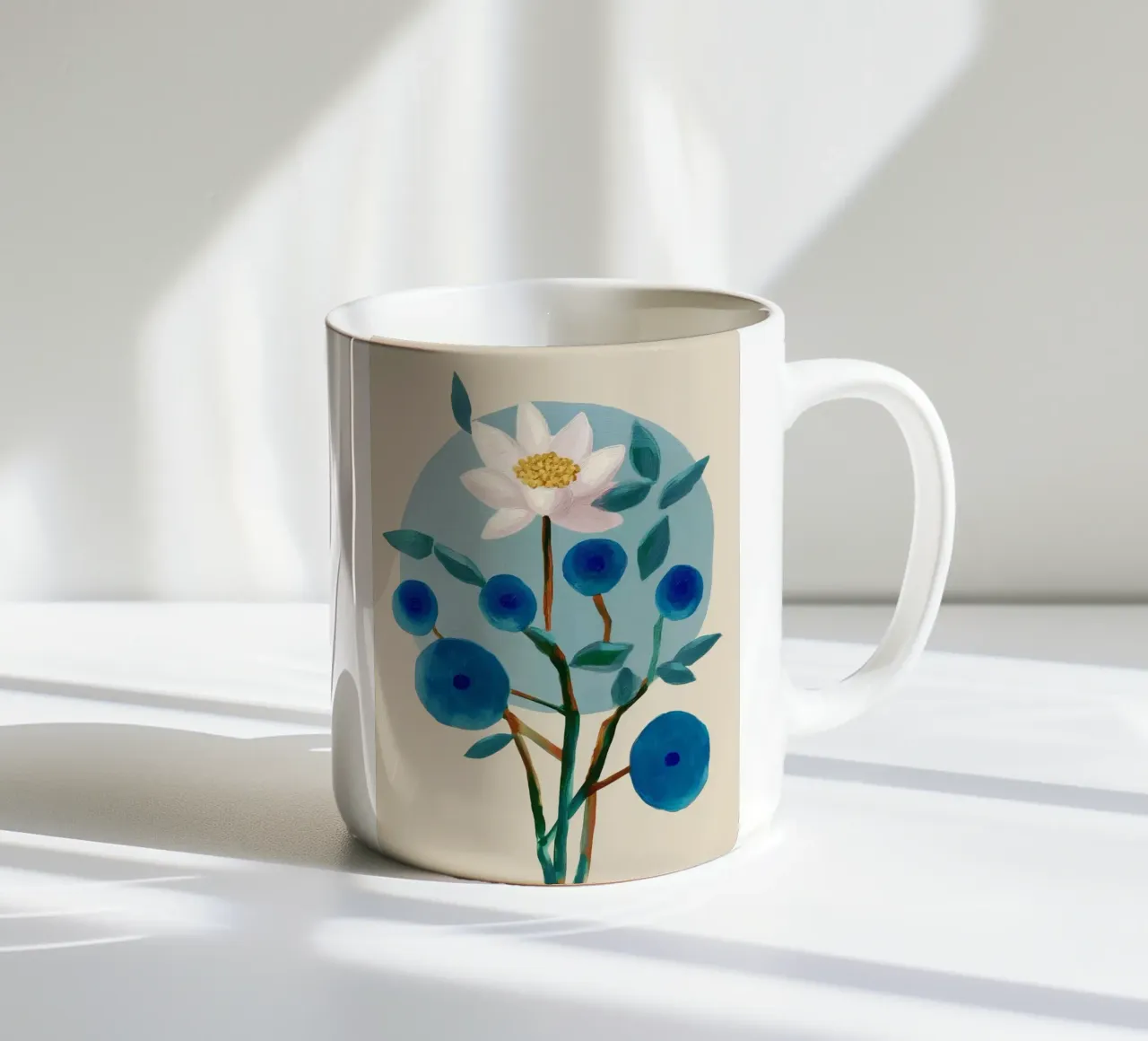 Stylized Lotus Flower Art tazza in ceramica da Flow Line
