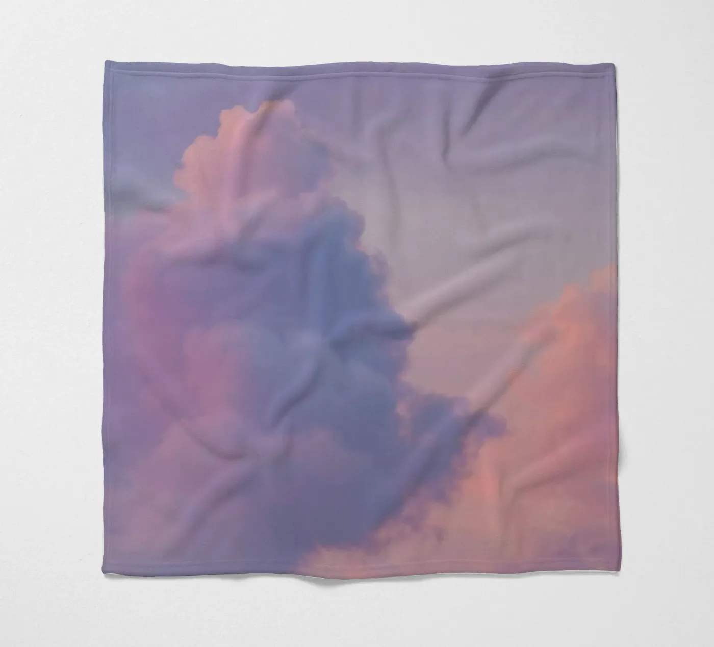 Nuage(s) #13 plaid polaire de Tal Paz-Fridman