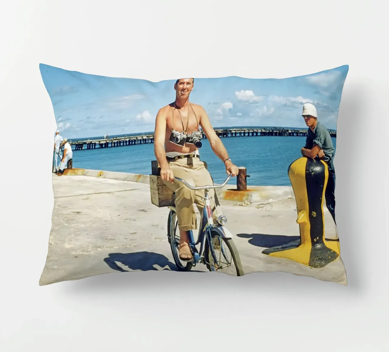 Its A Hard Life Slim Aarons cuscino da GEOLOG