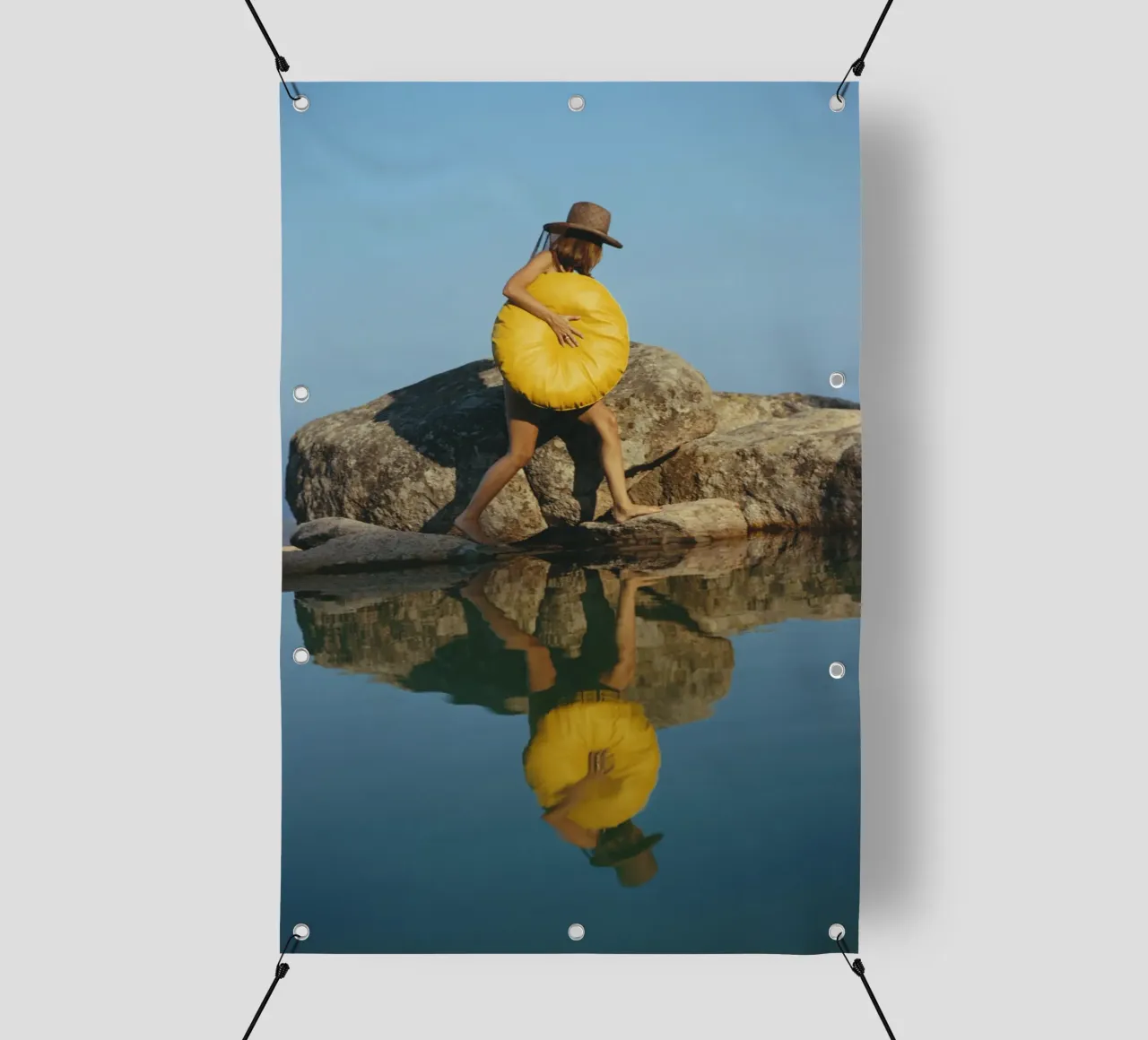 Finding A Spot Slim Aarons 1973 telo in pvc da GEOLOG