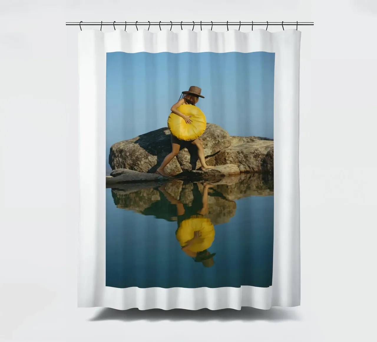 Finding A Spot Slim Aarons 1973 tenda da doccia da GEOLOG