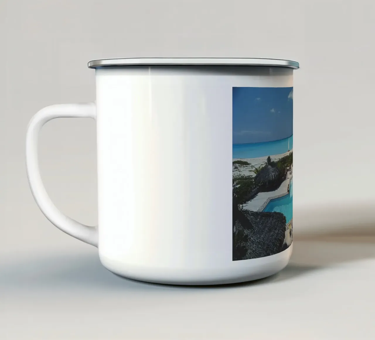 The Meridian Club Slim Aarons 1981 tazza in smalto da GEOLOG