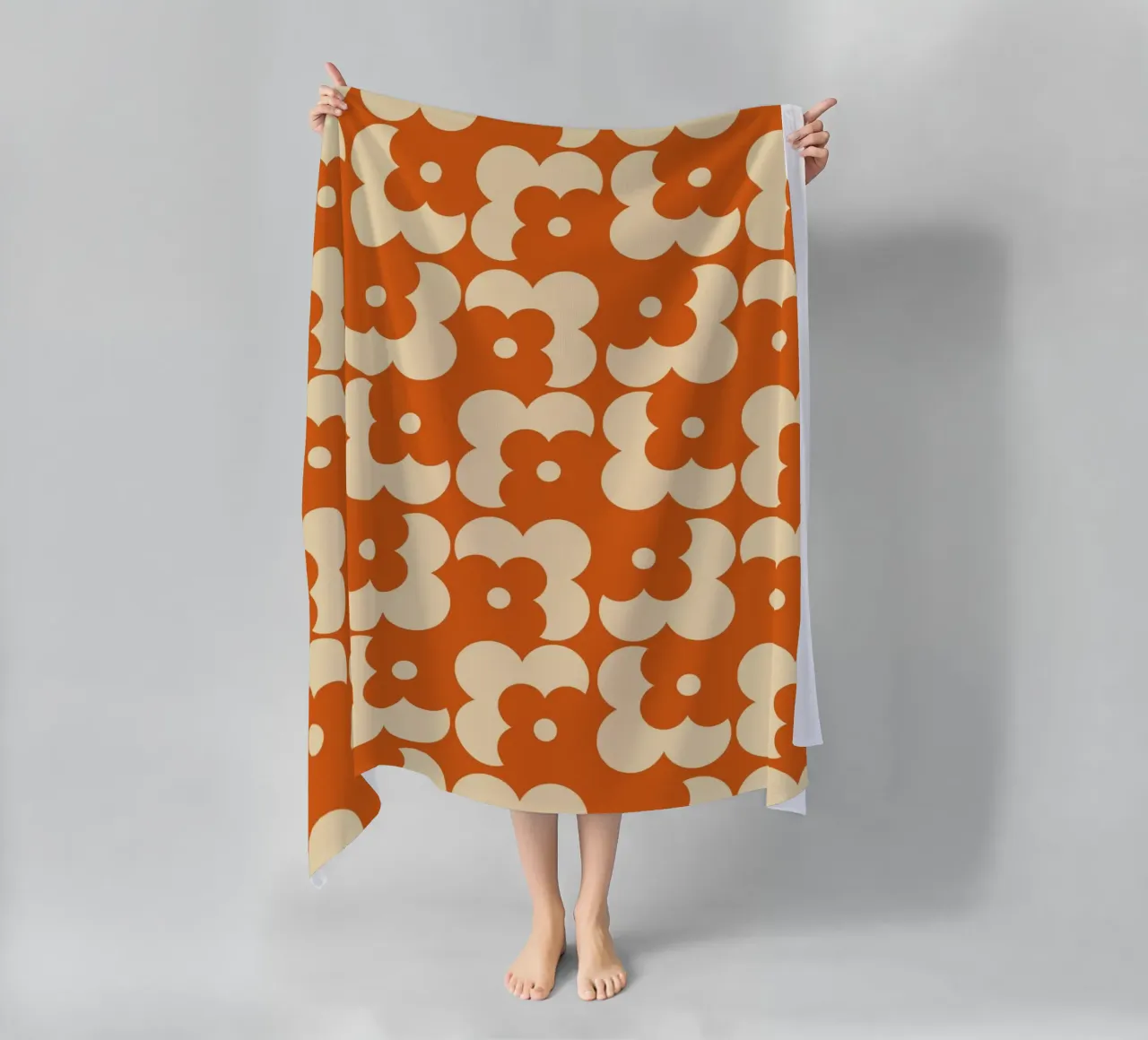 Orange fall retro 60s floral pattern telo mare da TijanaArtStudio88