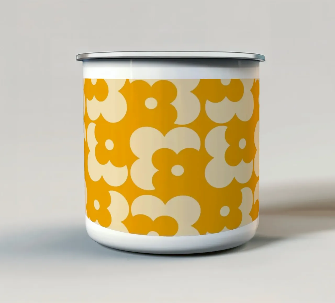 Yellow fall retro 60s floral pattern tazza in smalto da TijanaArtStudio88
