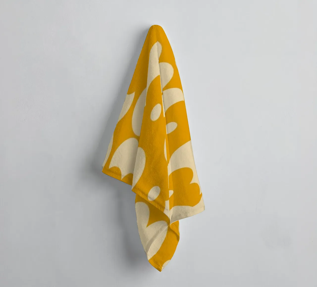 Yellow fall retro 60s floral pattern asciugamano da bagno da TijanaArtStudio88