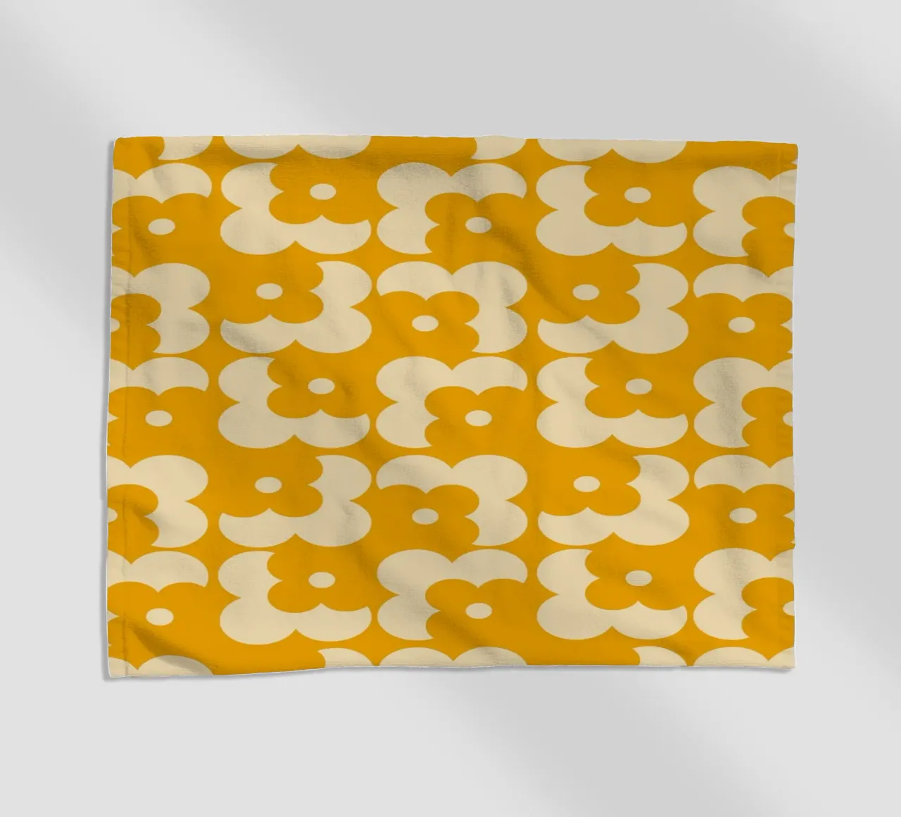 Yellow fall retro 60s floral pattern telo mare da TijanaArtStudio88