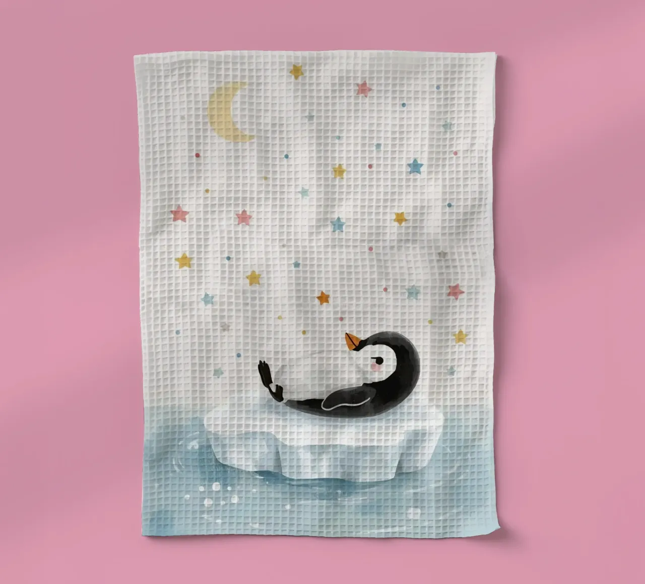 Mignon pingouin endormi sur un iceberg avec la lune et les étoiles torchon de DesignDoodle