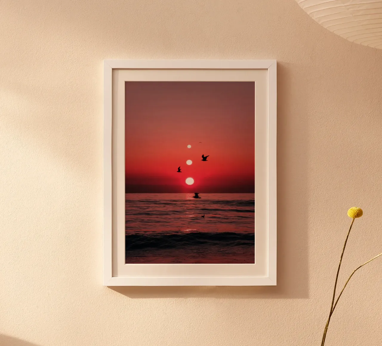 Tre tramonti e uccelli poster con telaio in alluminio da arizrab
