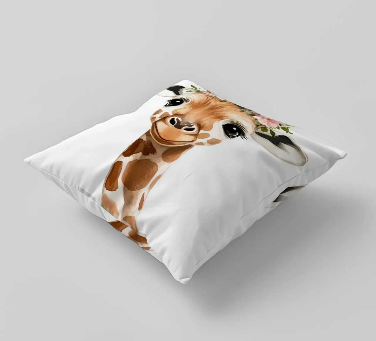 Giraffa con corona floreale cuscino da Barbara Wright