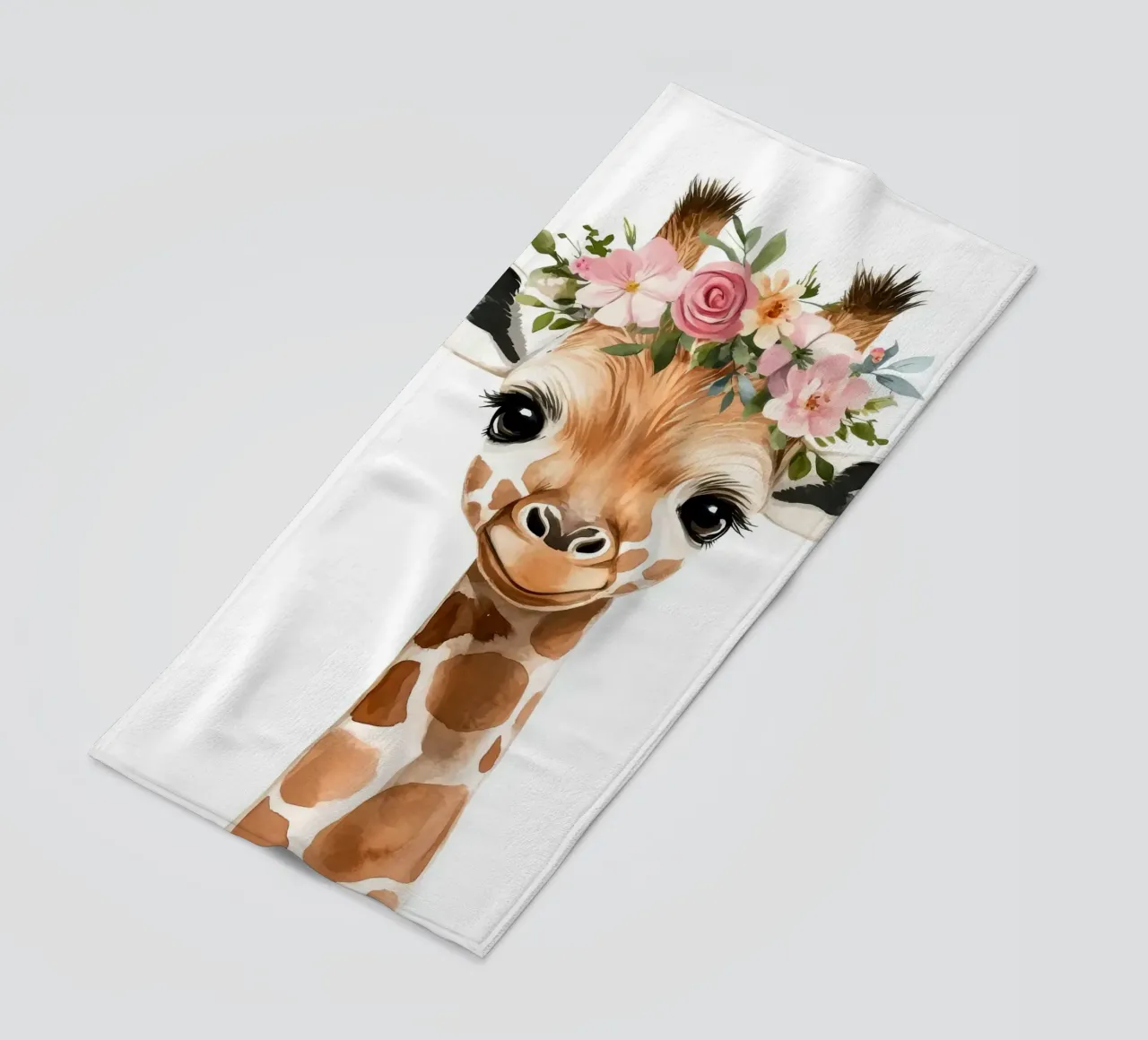 Giraffa con corona floreale telo mare da Barbara Wright