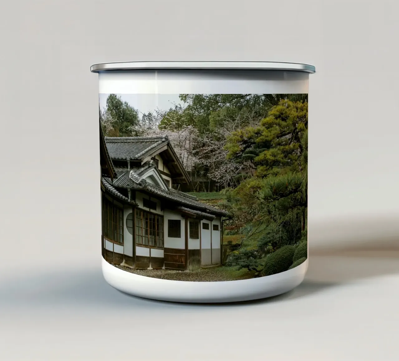 Residenza giapponese a Uchiko, Giappone tazza in smalto da Marcel Bisig