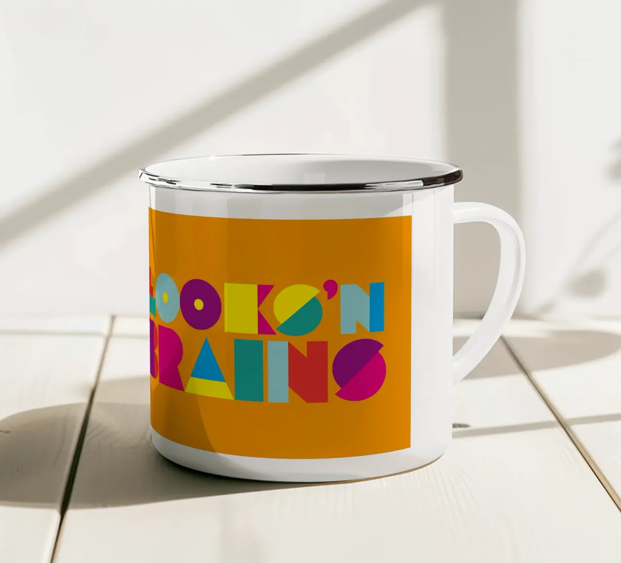 Looks ’n Brains 01 tazza in smalto da Art Fart