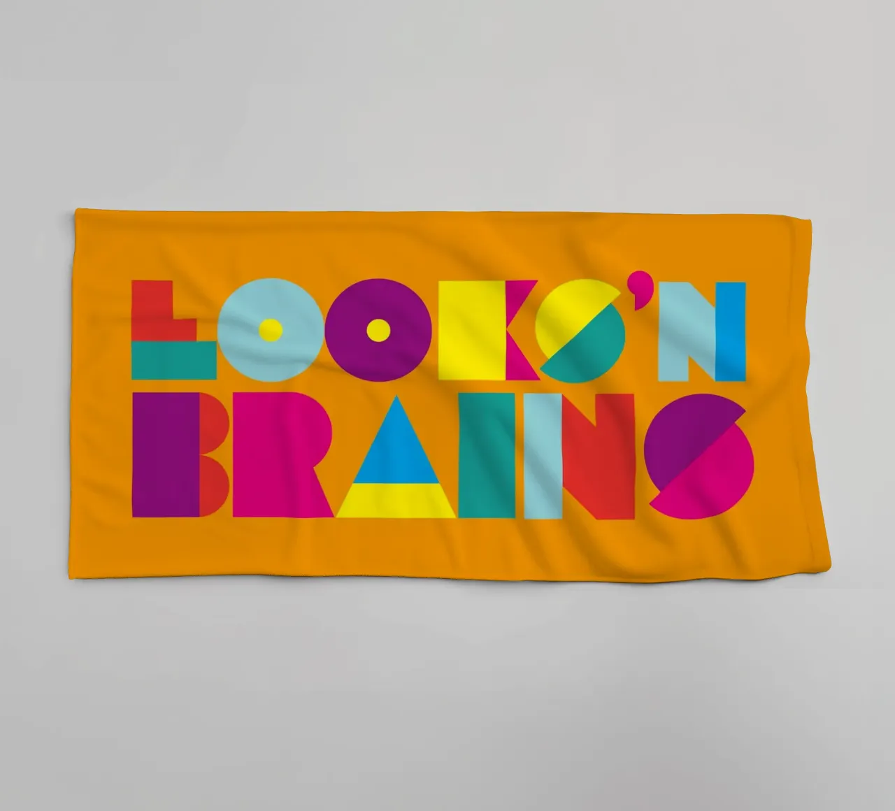 Looks ’n Brains 01 asciugamano da bagno da Art Fart