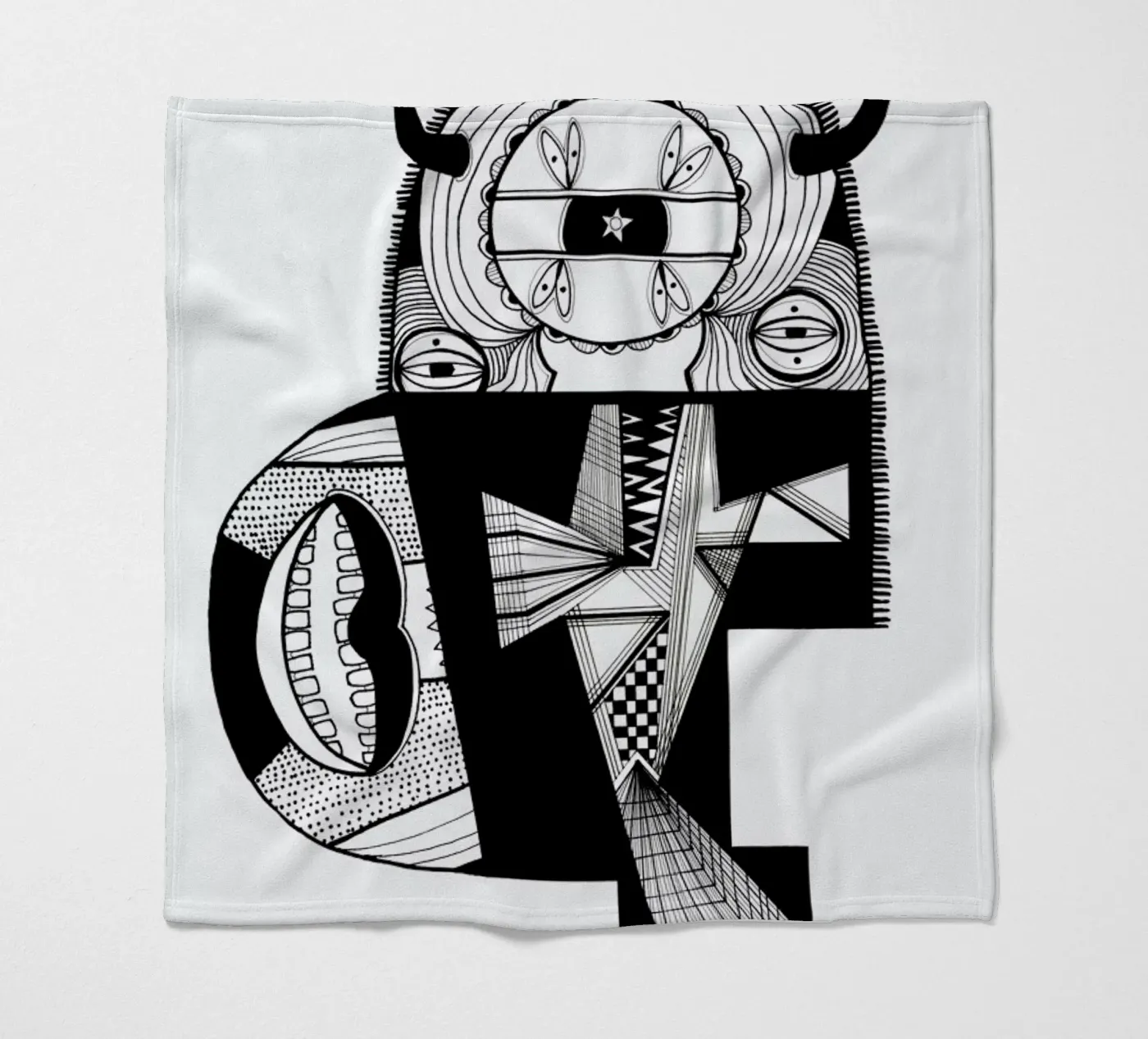 monsterfish Fleecedecke von Studio Teer