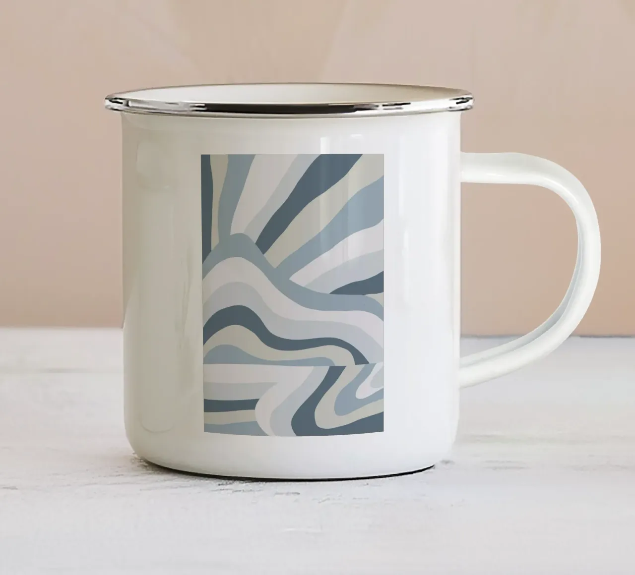 Paesaggio a strisce tazza in smalto da Little Dean
