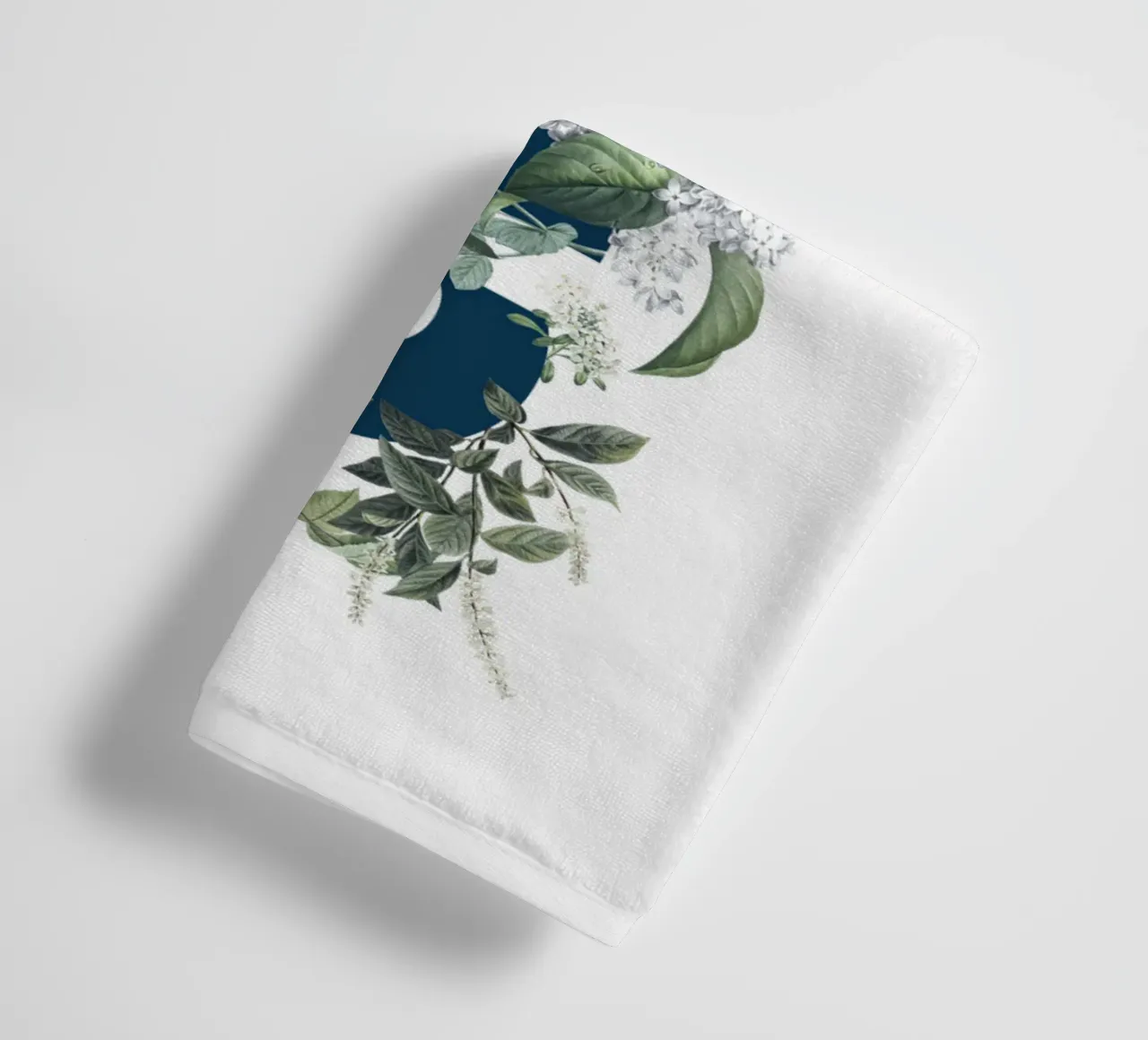 Ciao Fiori e Insetti Blu Bianco asciugamano da bagno da Studio Frances M